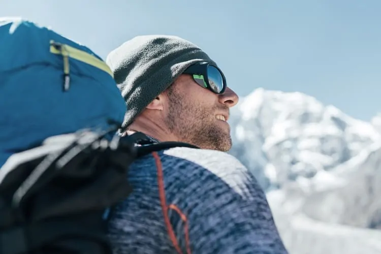 Alpinsportler mit optischer Kletterbrille